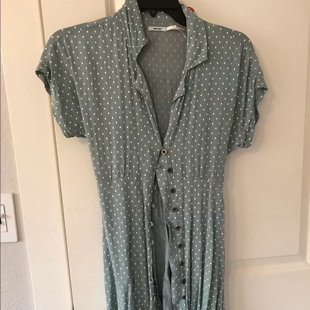 Button up- light dress